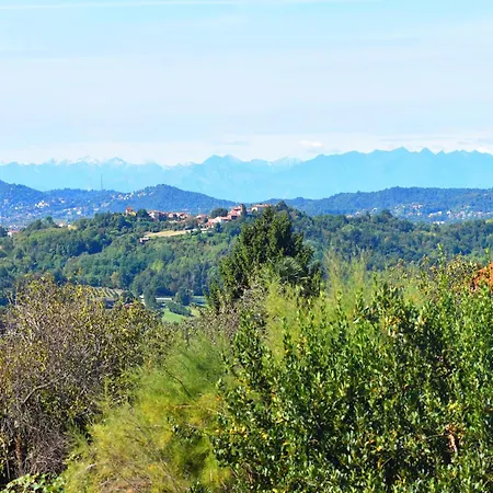 In Asti With A Lovely Hill View From The Garden Ferienhaus *