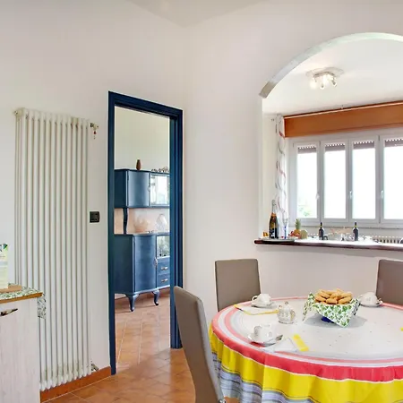 In Asti With A Lovely Hill View From The Garden Moncucco Torinese