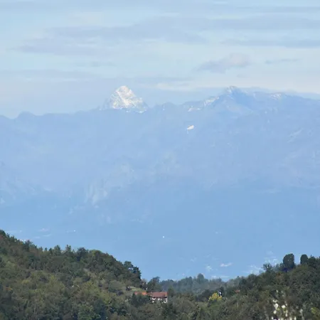 In Asti With A Lovely Hill View From The Garden Holiday home Moncucco Torinese
