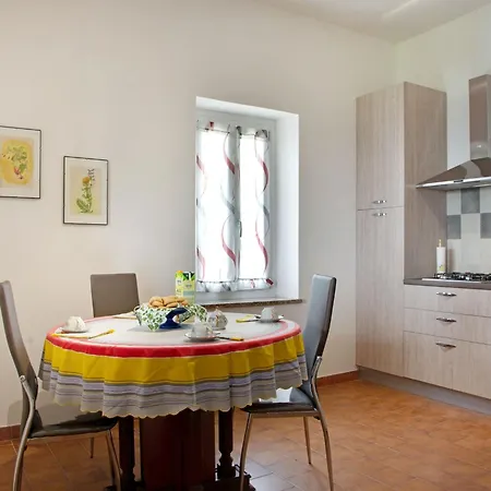Dom wakacyjny In Asti With A Lovely Hill View From The Garden Moncucco Torinese