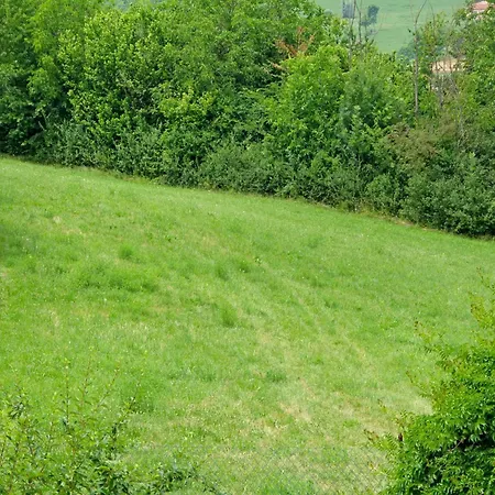 In Asti With A Lovely Hill View From The Garden Ferienhaus *