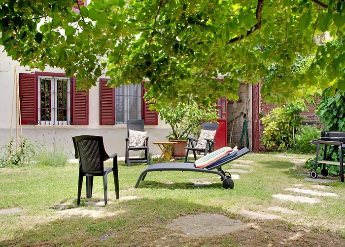 Hébergement de vacances In Asti With A Lovely Hill View From The Garden