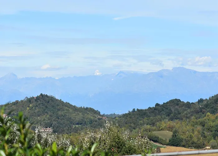 In Asti With A Lovely Hill View From The Garden Hébergement de vacances *